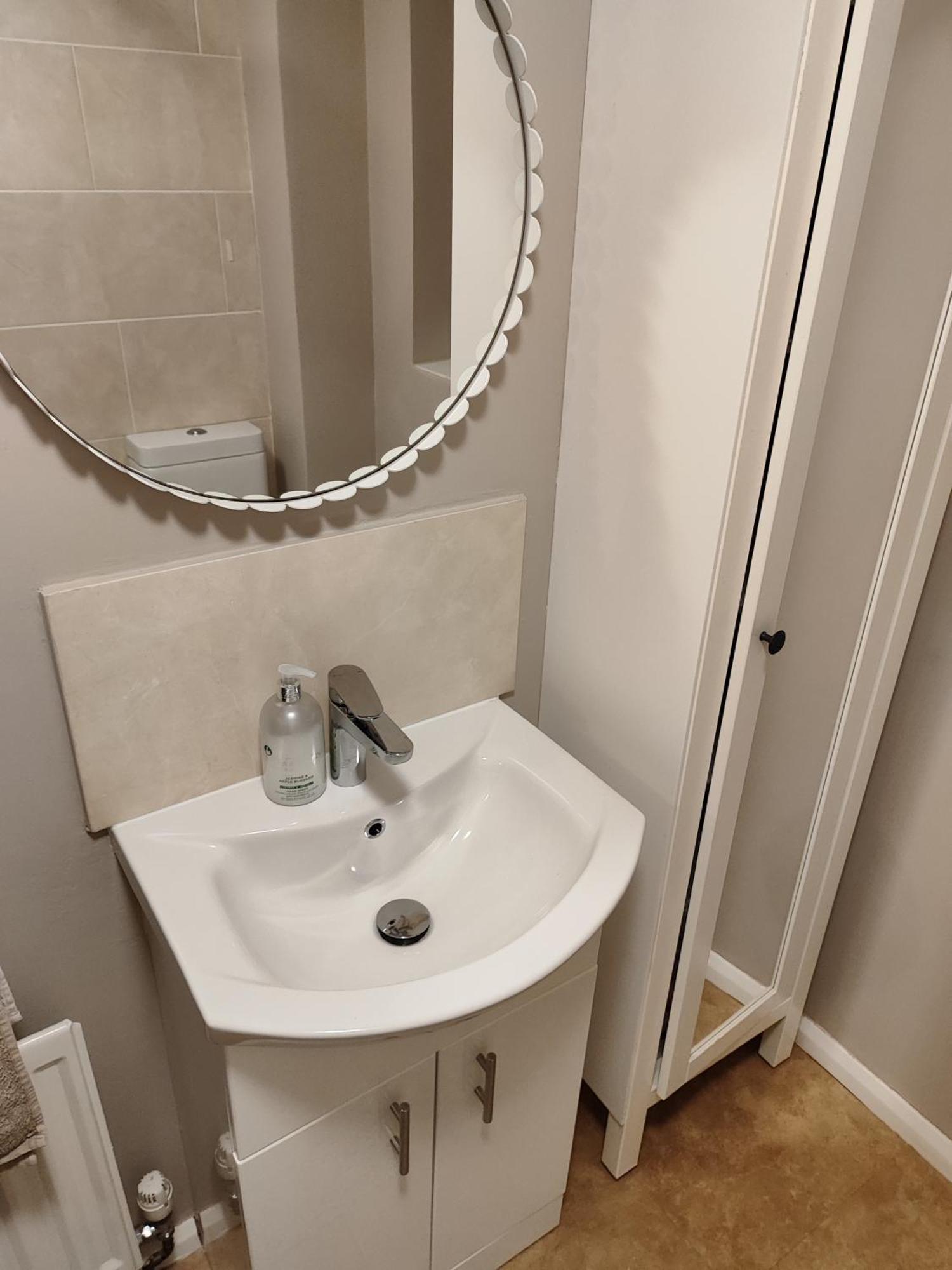 3 Bed House In Walsall, Perfect For Contractors & Leisure & Free Parking エクステリア 写真